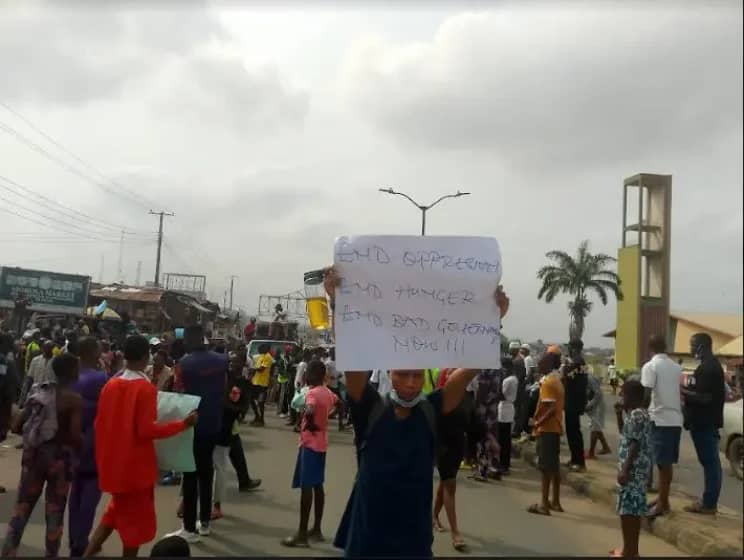  Hardship: ‘Your policies are against the people’ – Oyo residents tell Tinubu [PHOTOS]