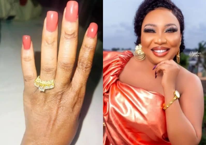  Bimpe Akintunde Over Joyed As She Got Engaged to Her Longtime Admirer