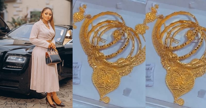 Regina Daniels shows off new N10 million gold jewelry (Video)