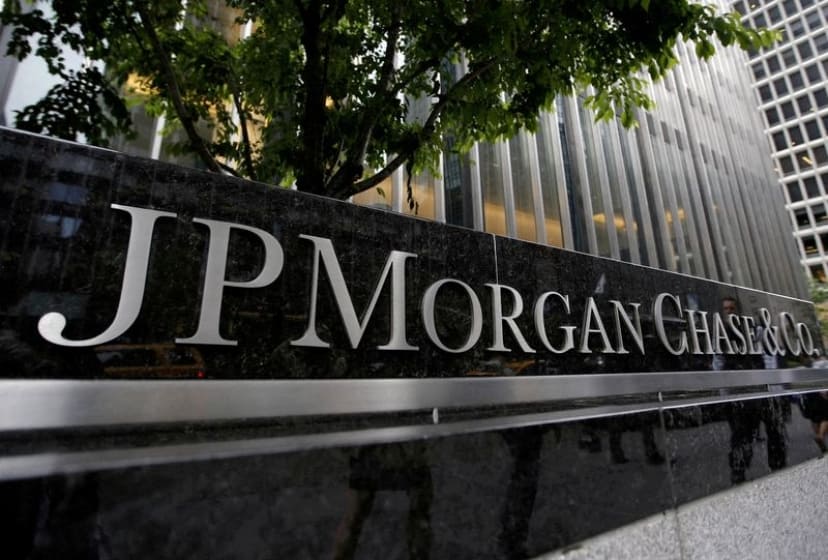  JPMorgan cutting about 500 jobs this week -source