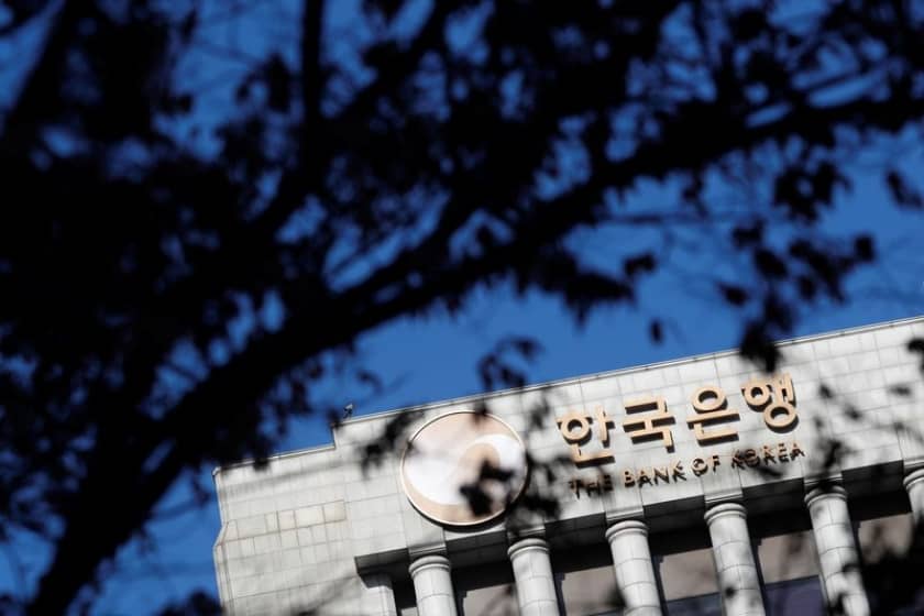  Bank of Korea to hold rates until end of September, cut in Q4