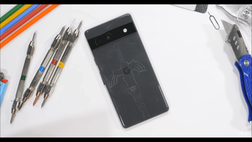  Google Pixel 7a teardown reveals something to watch out for in the future