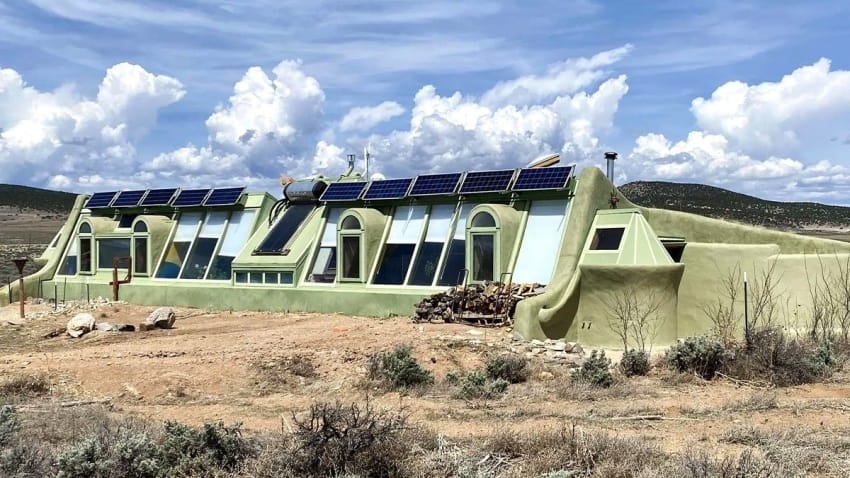  Off-the-Grid Earthship Home in New Mexico Is Easy on the Planet and Your Wallet