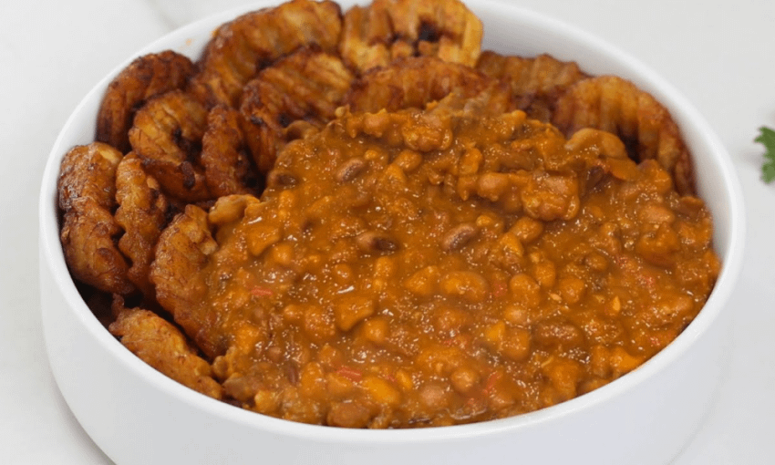  Kikifoodies Unveils Mouthwatering Nigerian Beans Pottage Recipe